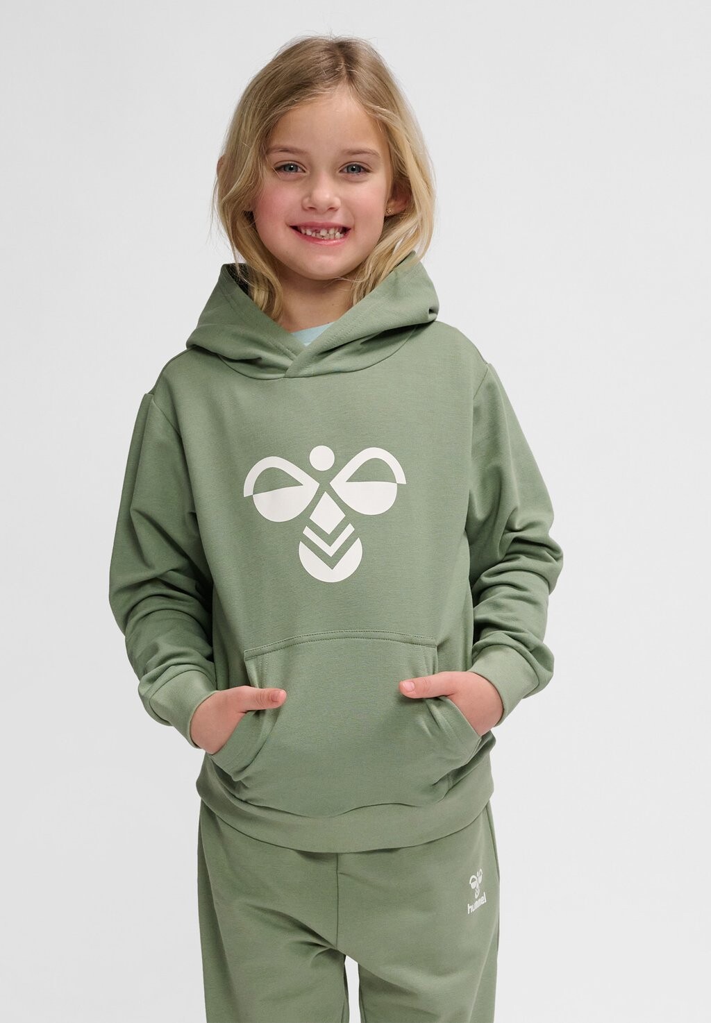 

Толстовка CUATRO Hummel, цвет hedge green