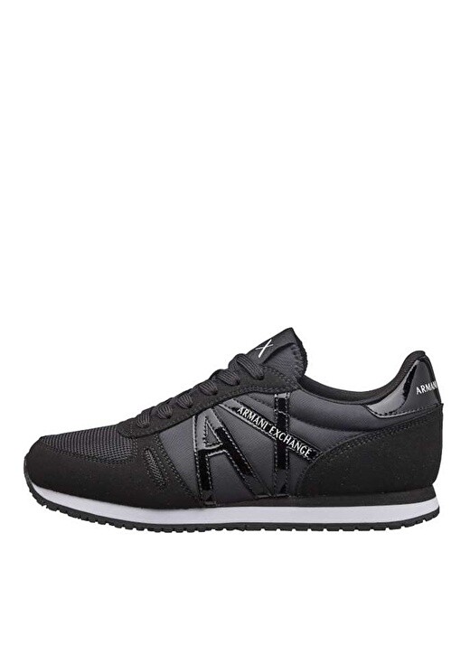 

Черные женские кроссовки Armani Exchange