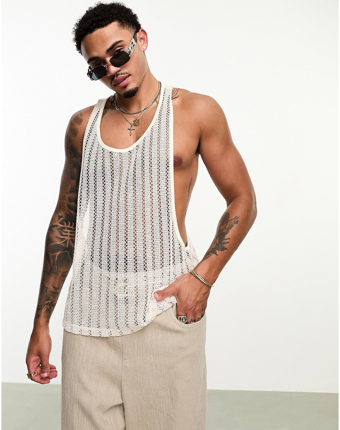

Вязаный крючком кремовый жилет ASOS DESIGN с круглым вырезом