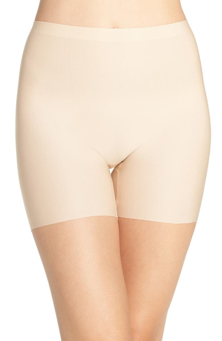 

Разглаживающие шорты Body Base WACOAL