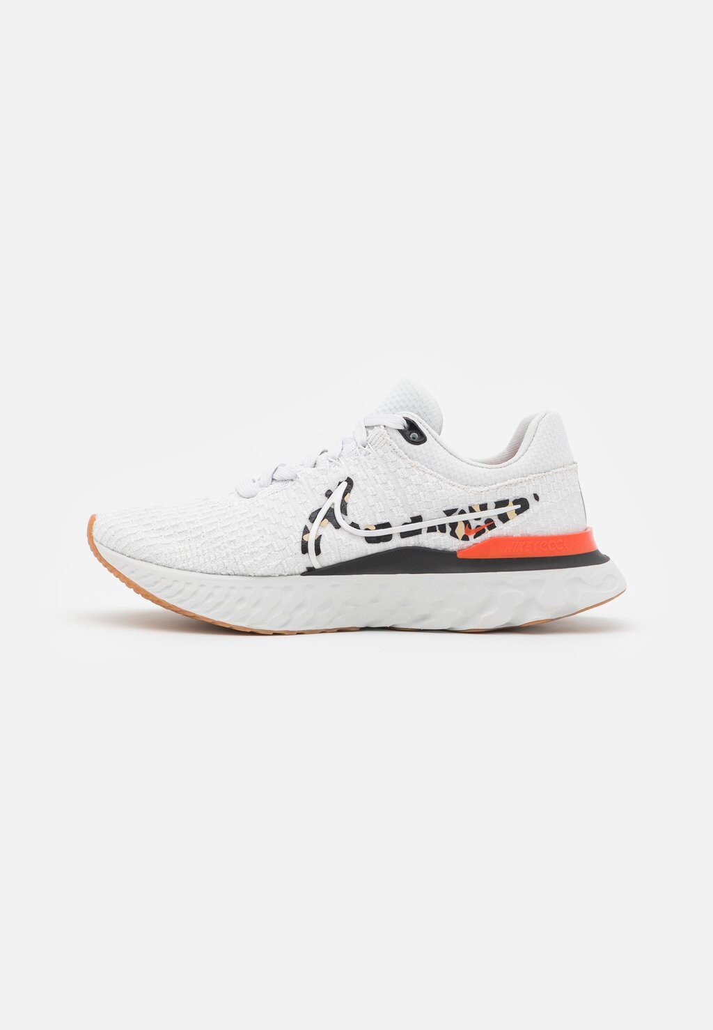 

Кроссовки Nike