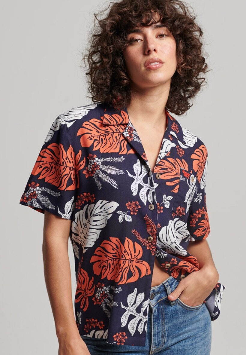 

Блуза на пуговицах Superdry