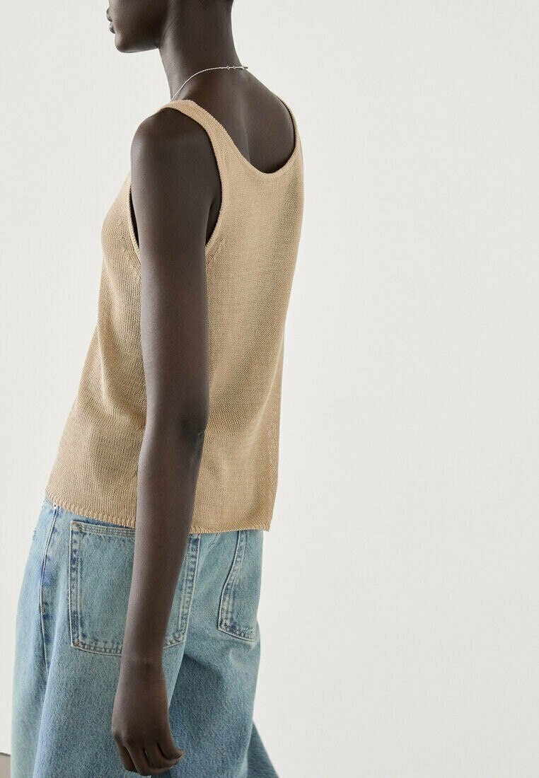 

Топ Massimo Dutti, золотой