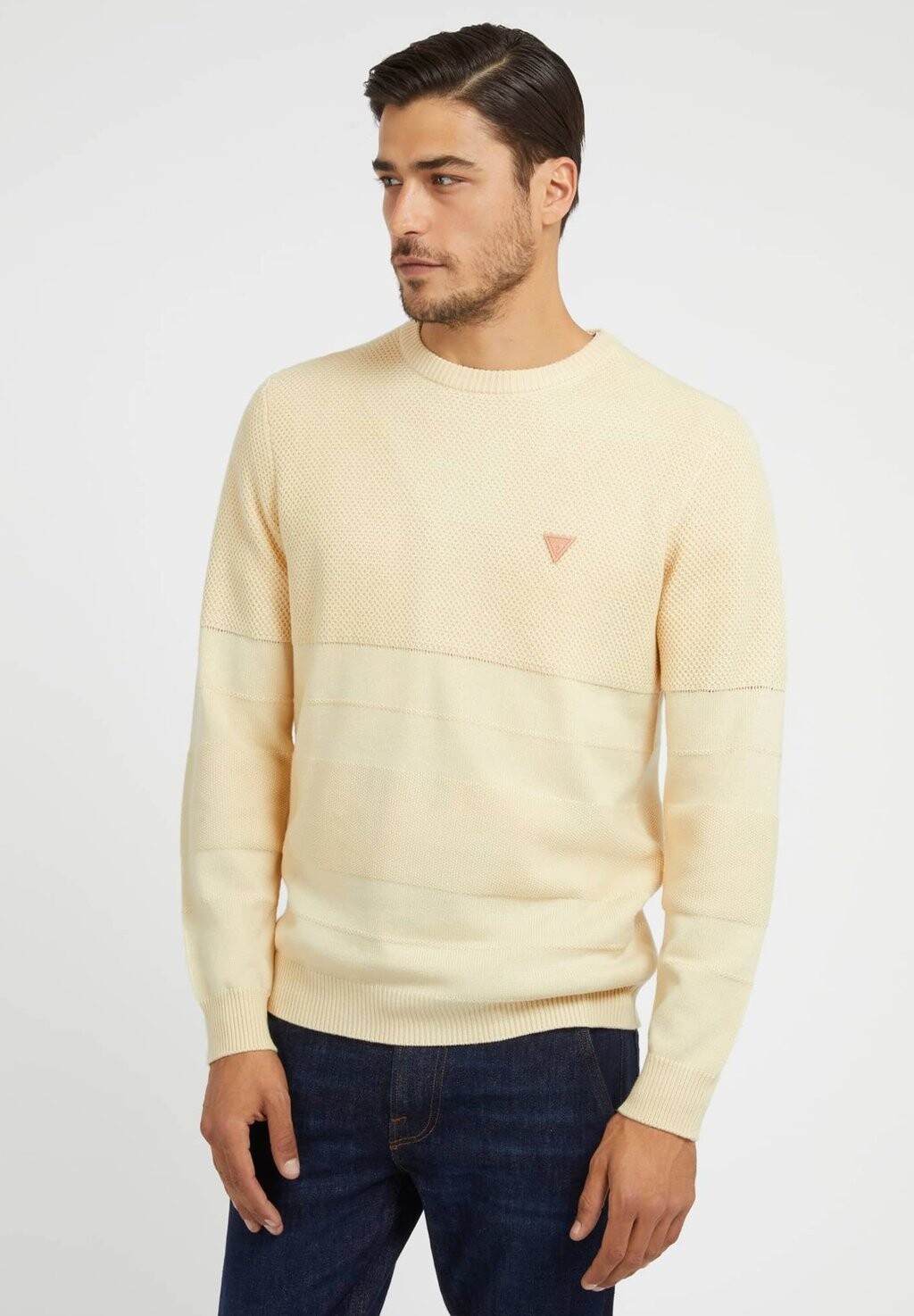 

Свитер Guess