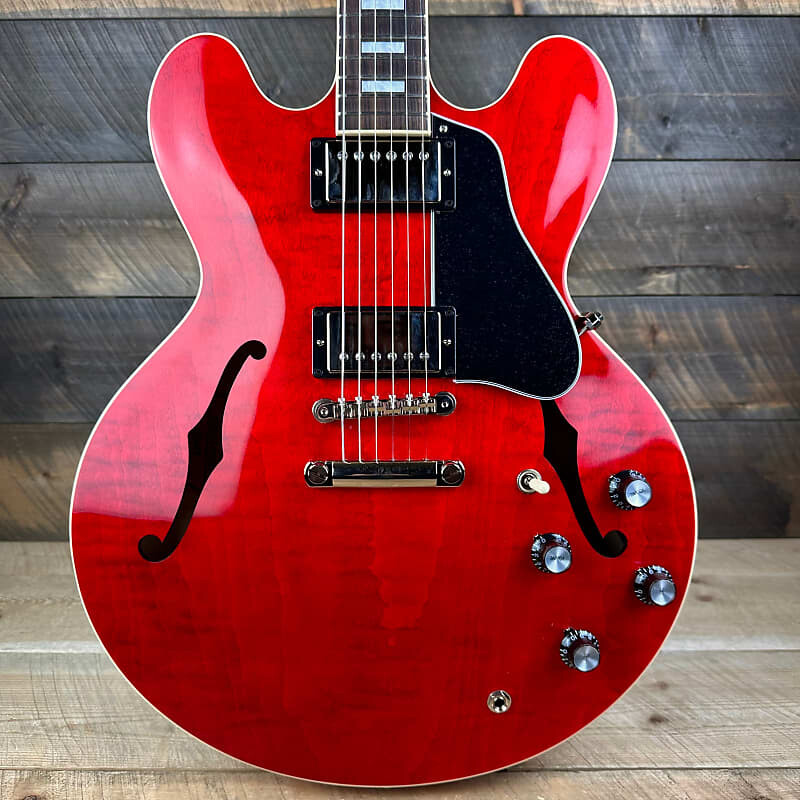 

Электрогитара Gibson ES-335 Figured - 60s Cherry 220630168