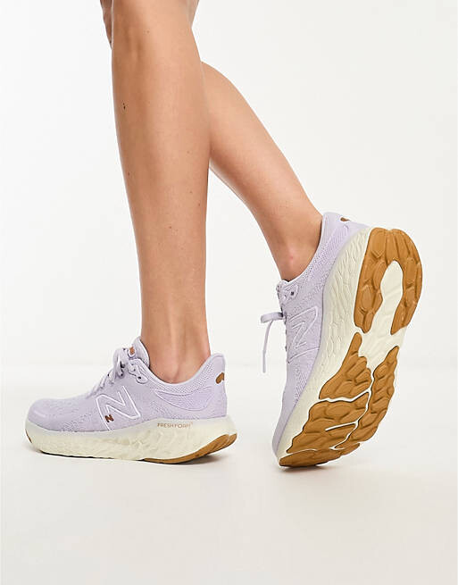 

Серые кроссовки для бега New Balance 1080