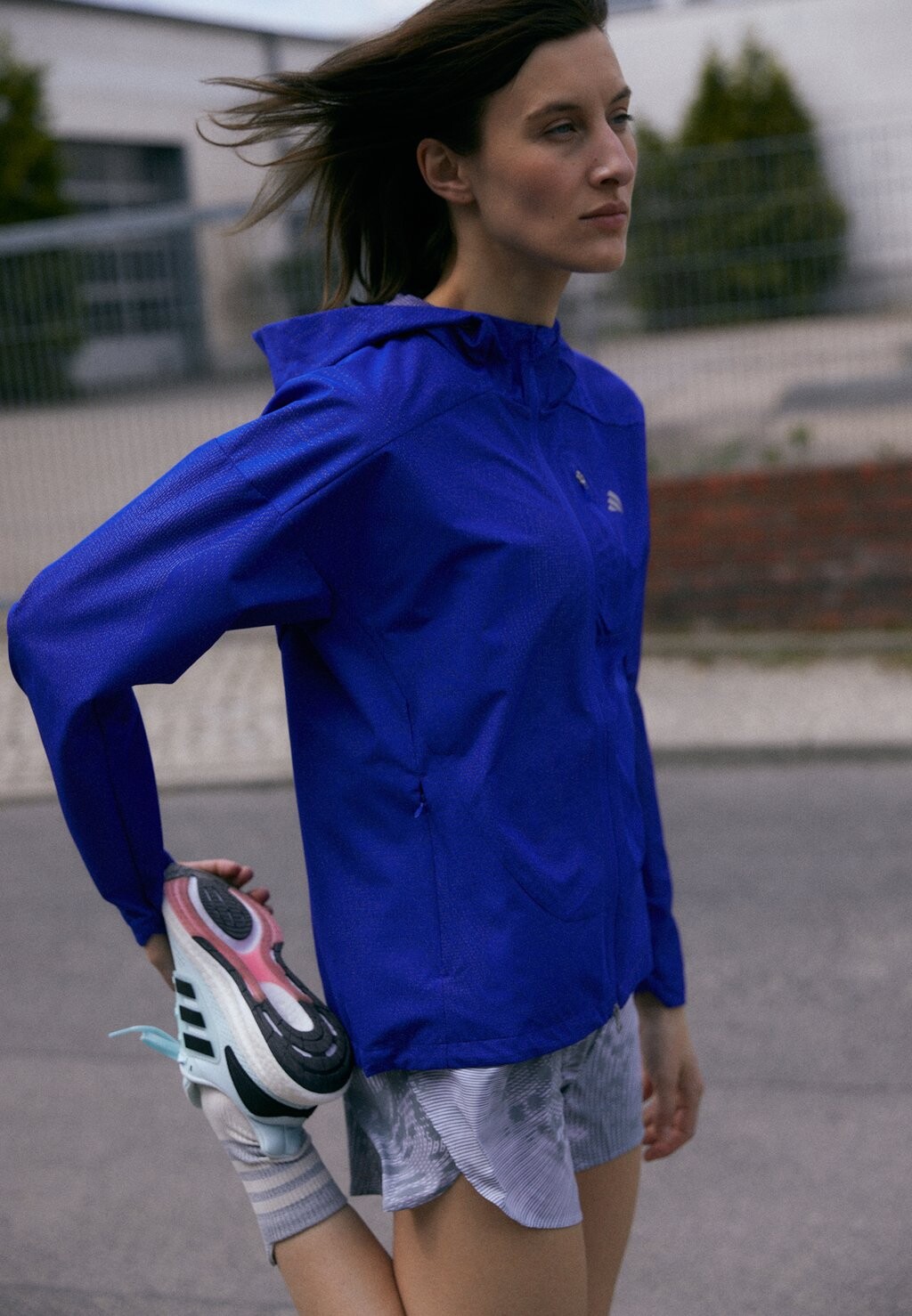 

Беговая куртка Adidas, синий