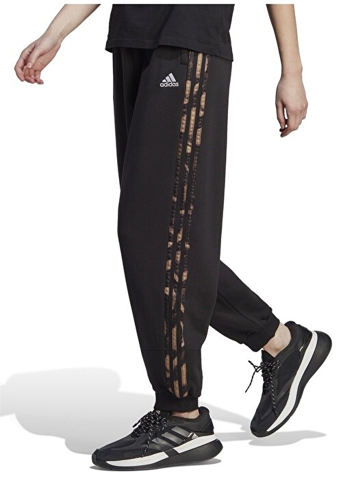 

Черные женские спортивные штаны Adidas