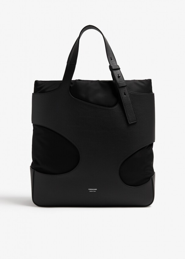 

Сумка Ferragamo Large Cut-Out, черный