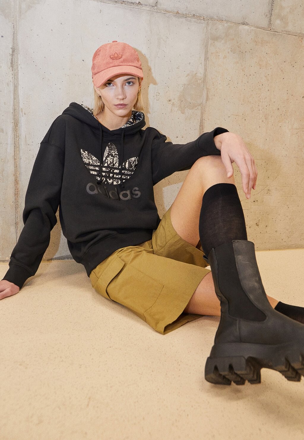 

Толстовка adidas Originals, черный
