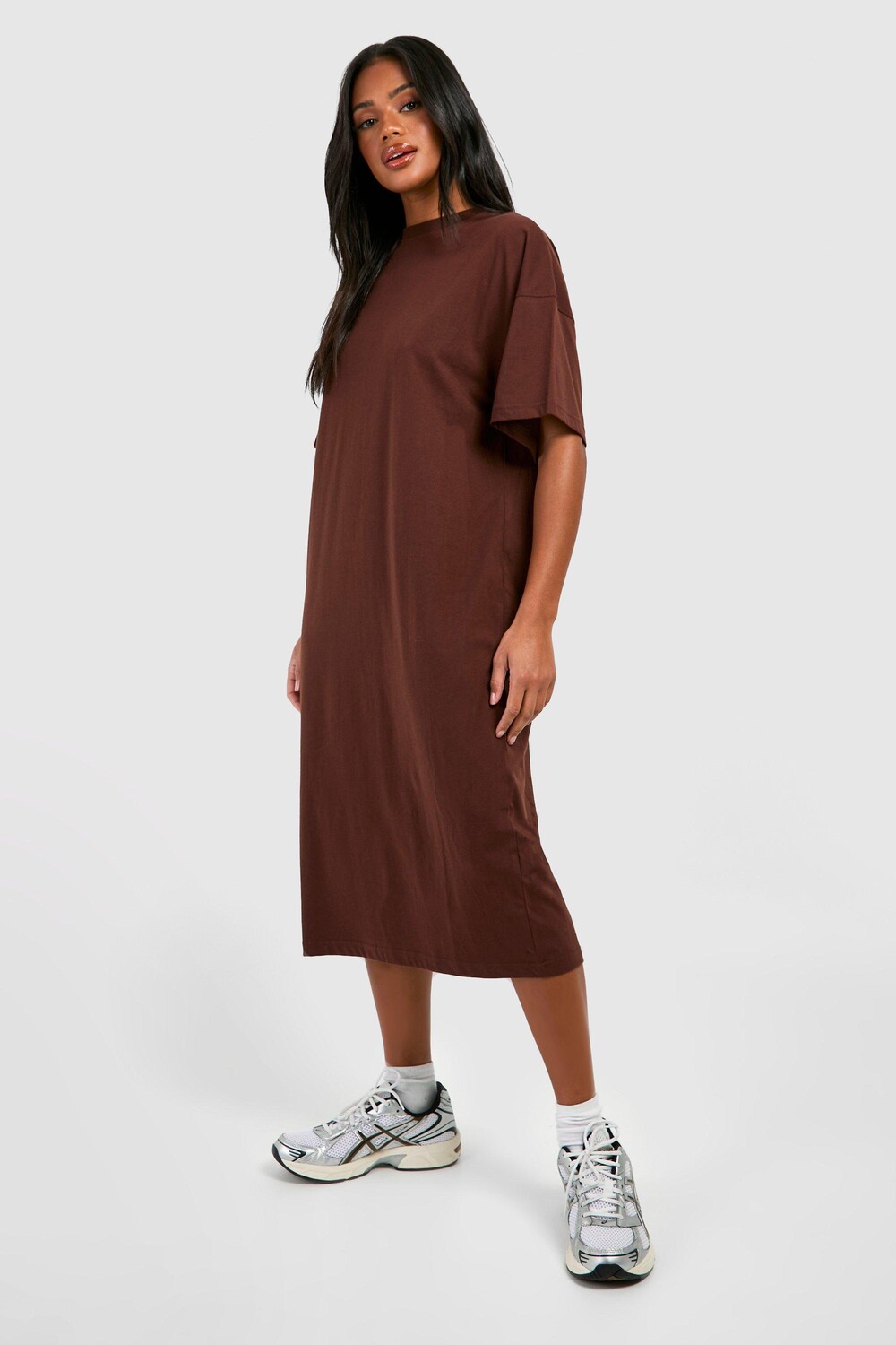 

Хлопковое платье-футболка миди супер-оверсайз boohoo, коричневый