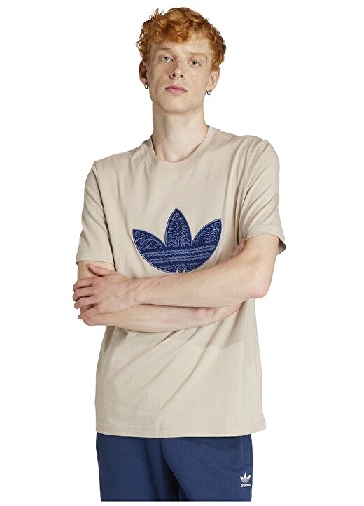 

Футболка Adidas