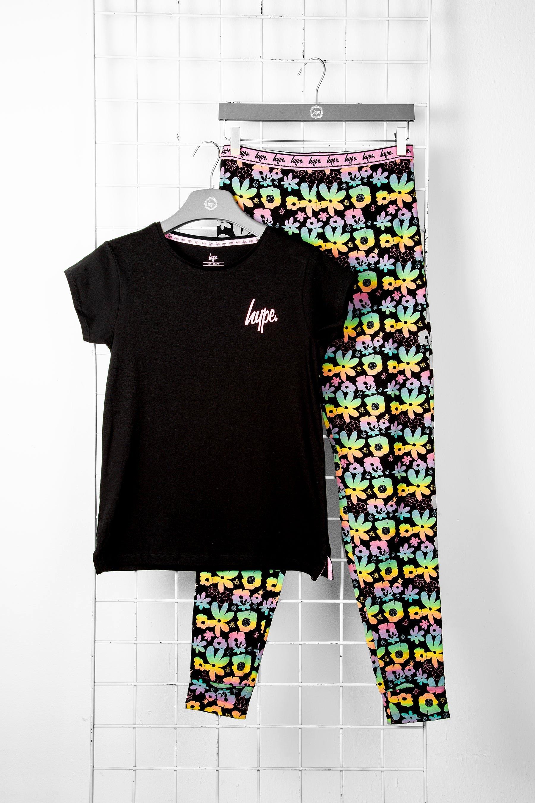 1 упаковка пижамного комплекта с напуском и цветочным принтом с короткими рукавами и манжетами, черный цвет Hype, черный 1 упаковка пижамы с напуском и рукавами крылышками и манжетами в виде животного розовый комплект hype розовый