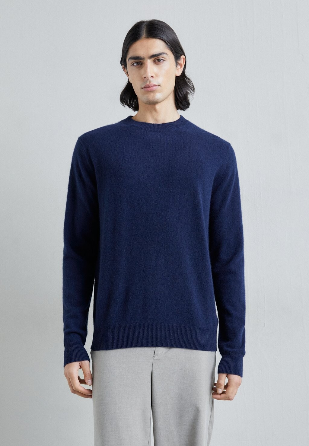 

Свитер Cashmere Plain Crew Neck KNITID, цвет marina blue
