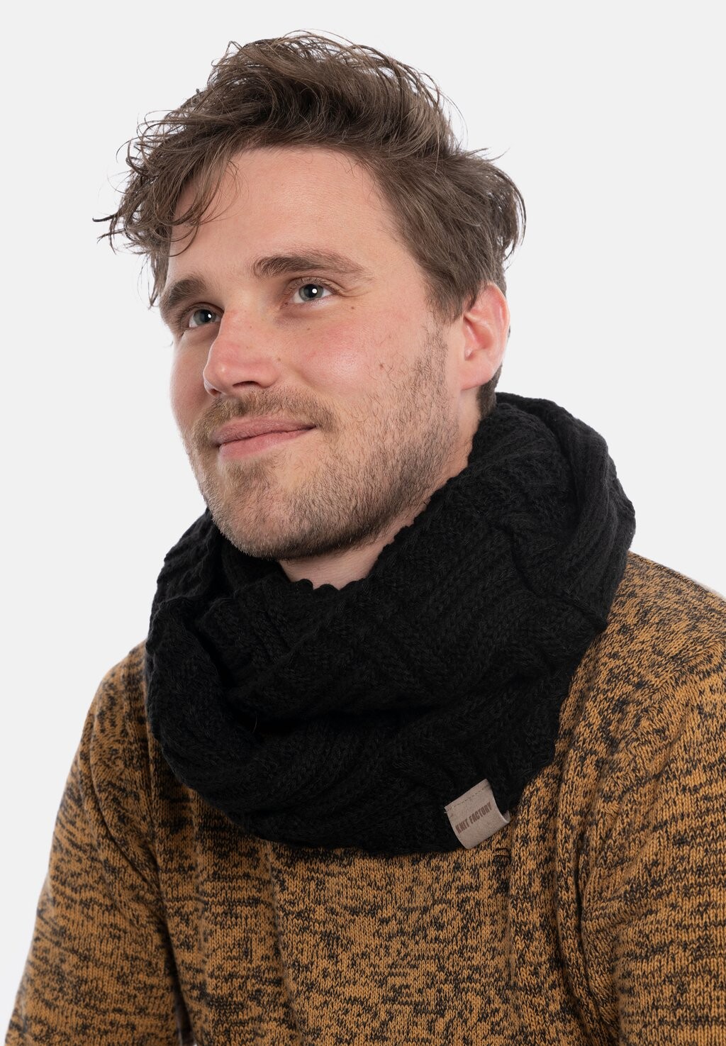 

Снуд BOBBY Knit Factory, цвет black