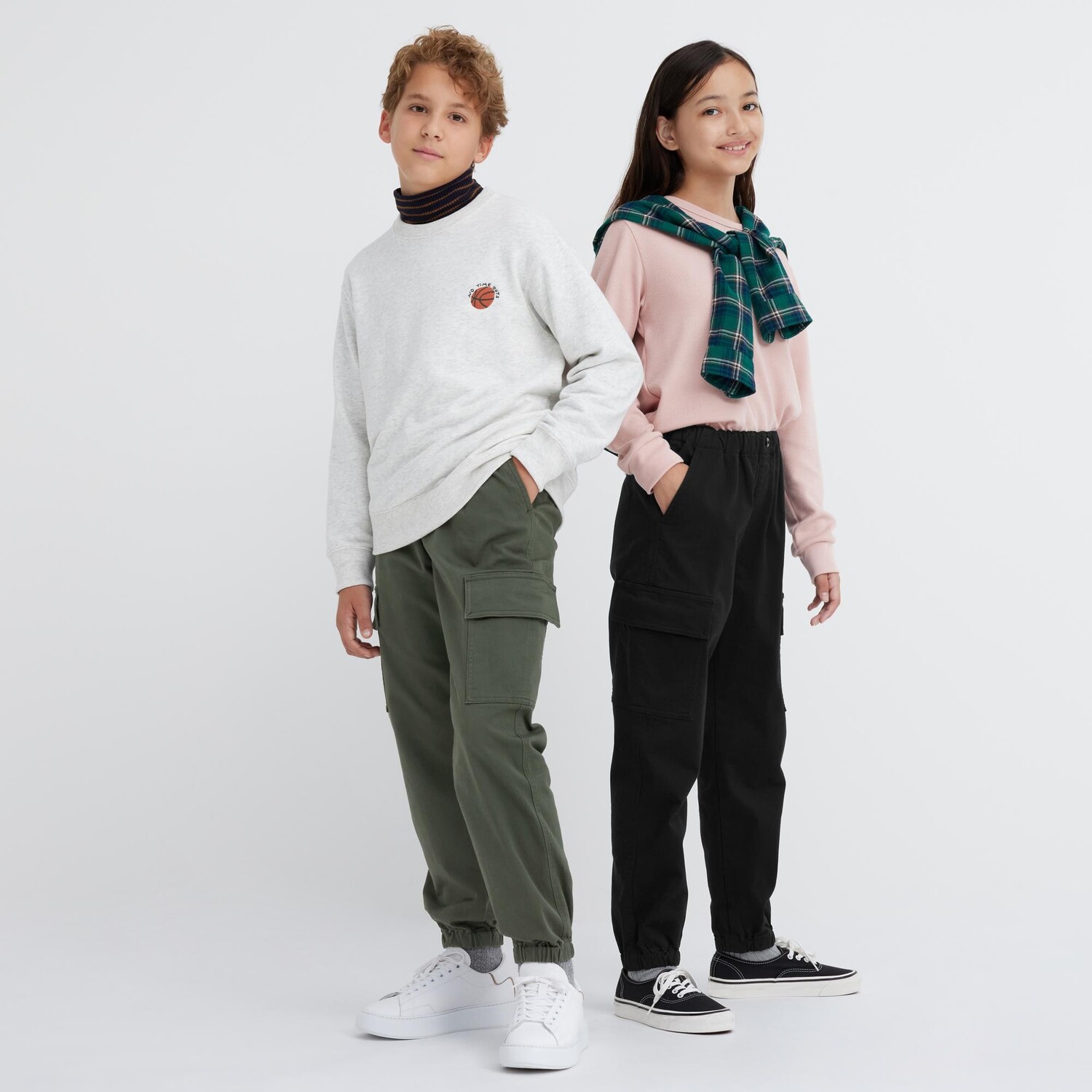 

Детские ультра-эластичные джоггеры-карго Uniqlo, оливковый