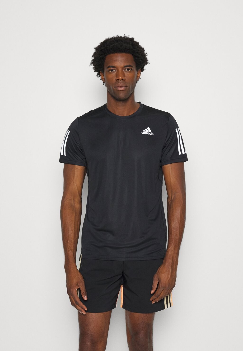 

Футболка Adidas
