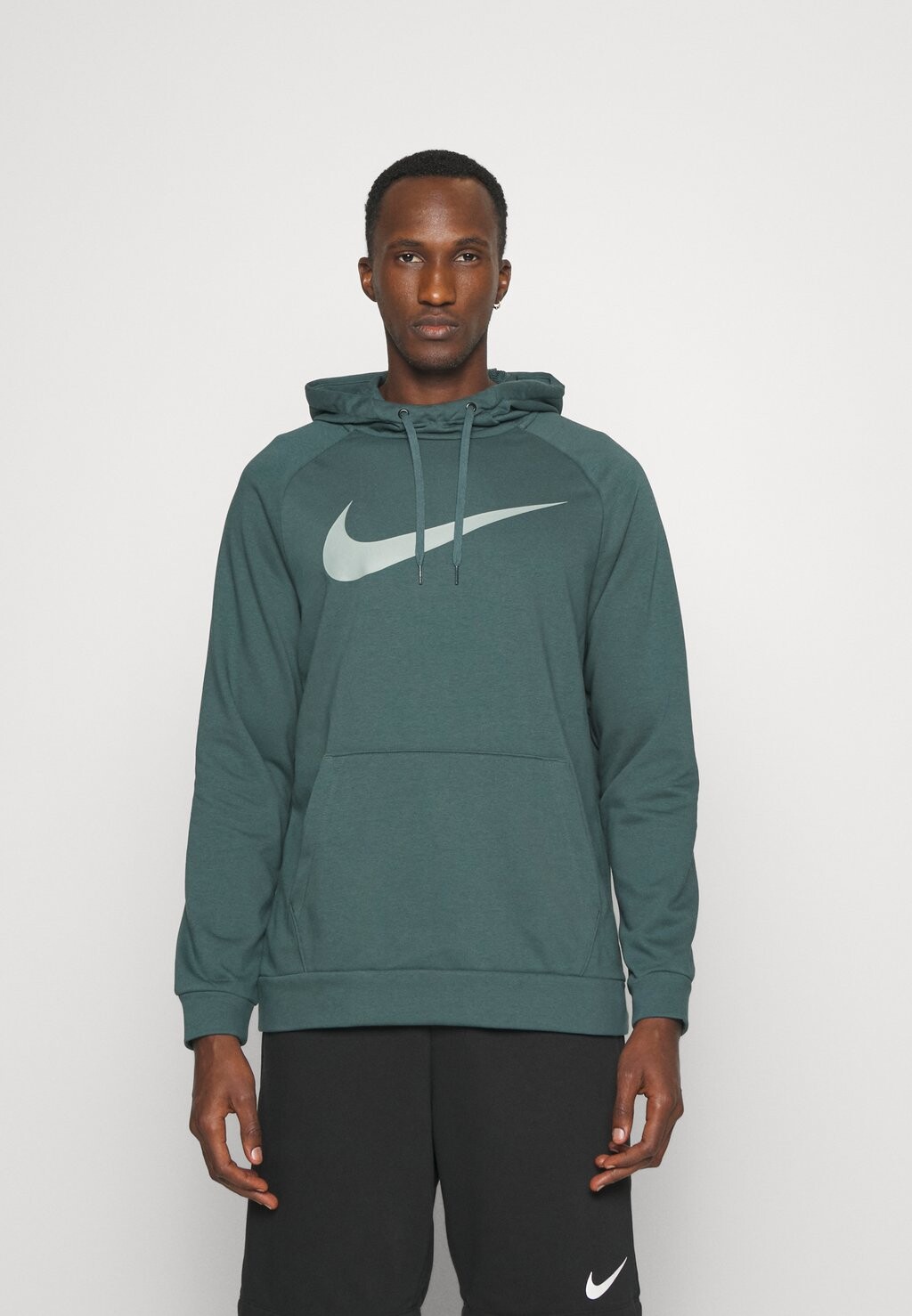 

Худи Nike