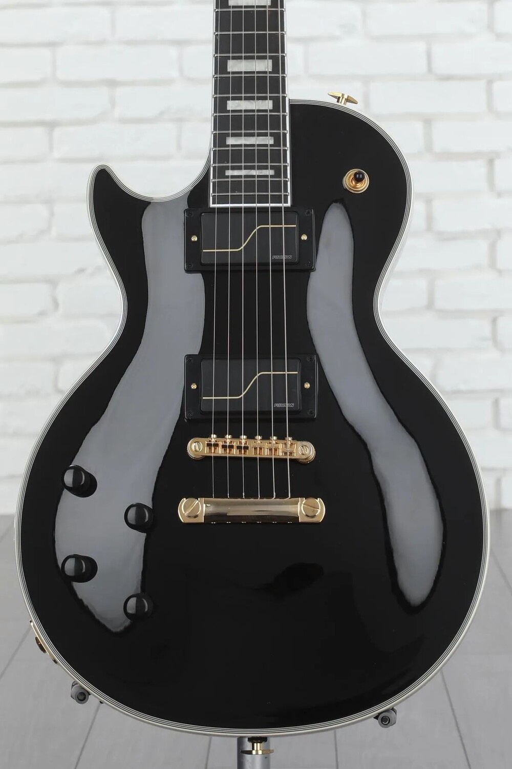 

Электрогитара Epiphone Left-hand Matt Heafy Les Paul Custom Origins — черное дерево