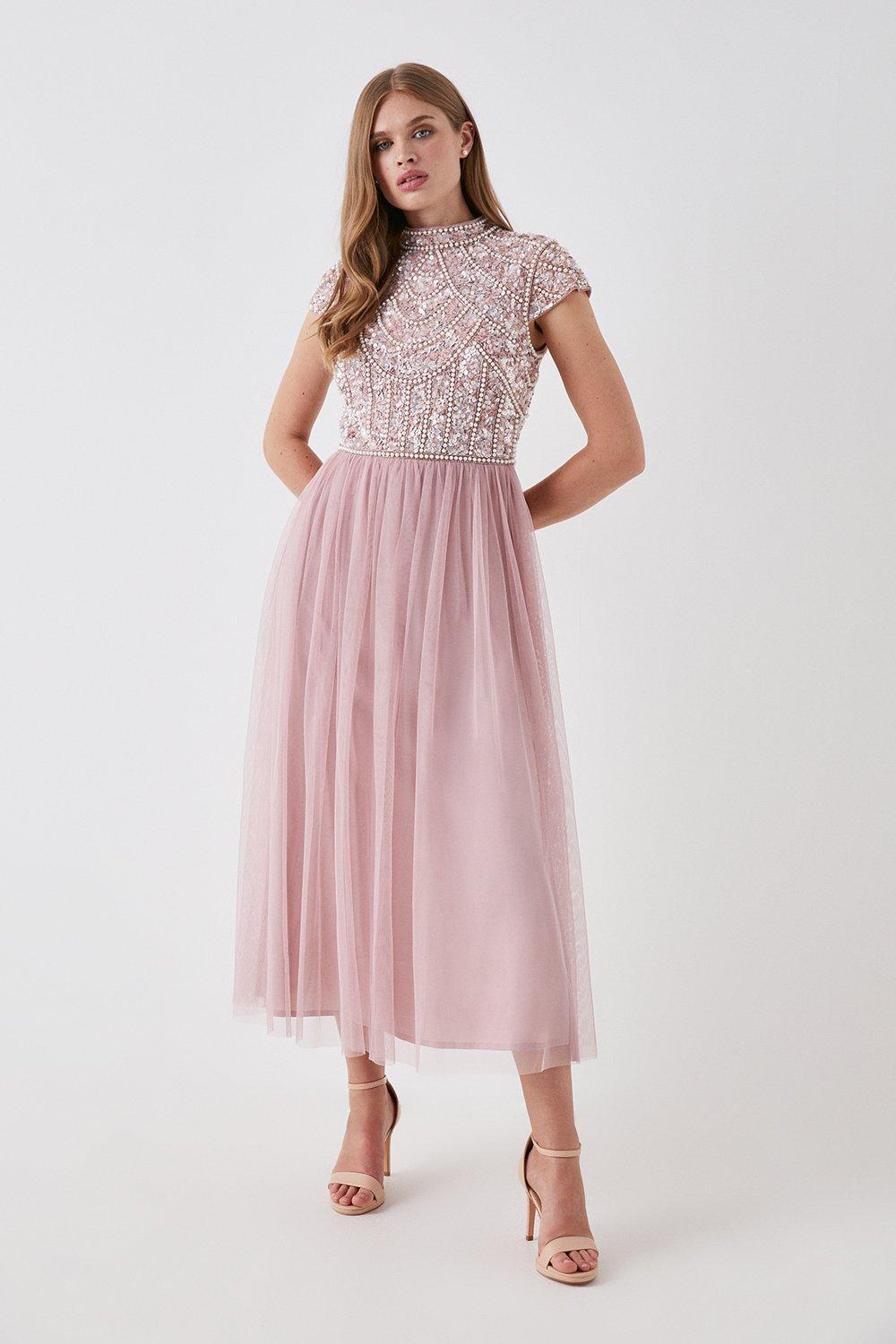 цена Сетчатое платье миди для подружек невесты с высоким воротником, украшенное жемчугом Coast, розовый