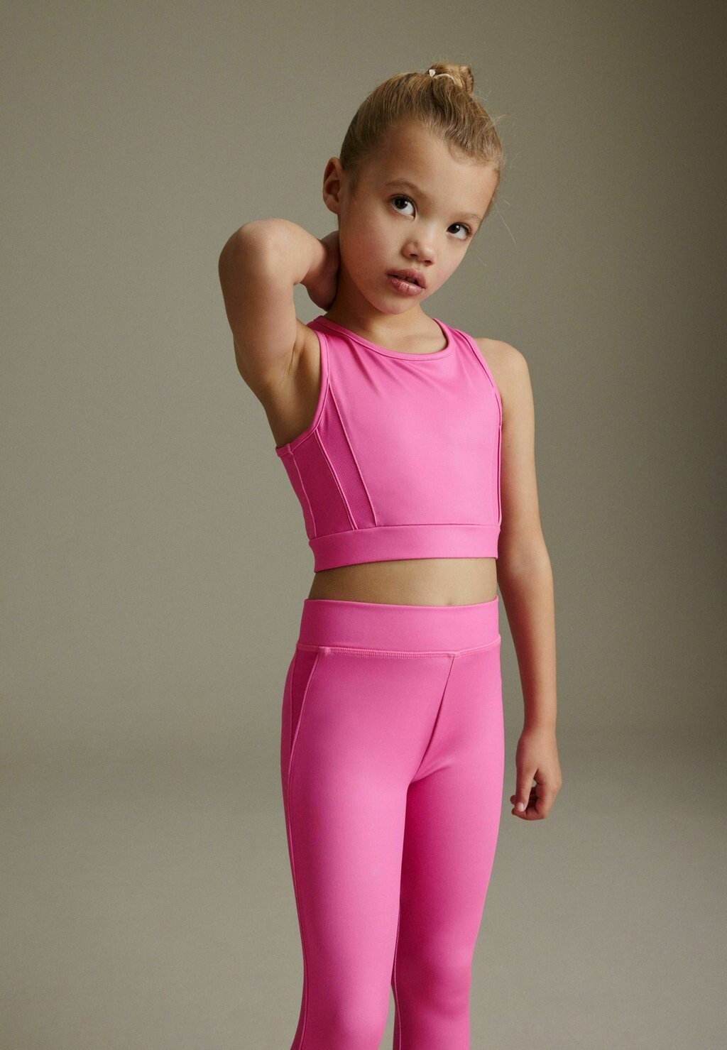 

Топ CROP Next, цвет fluro pink