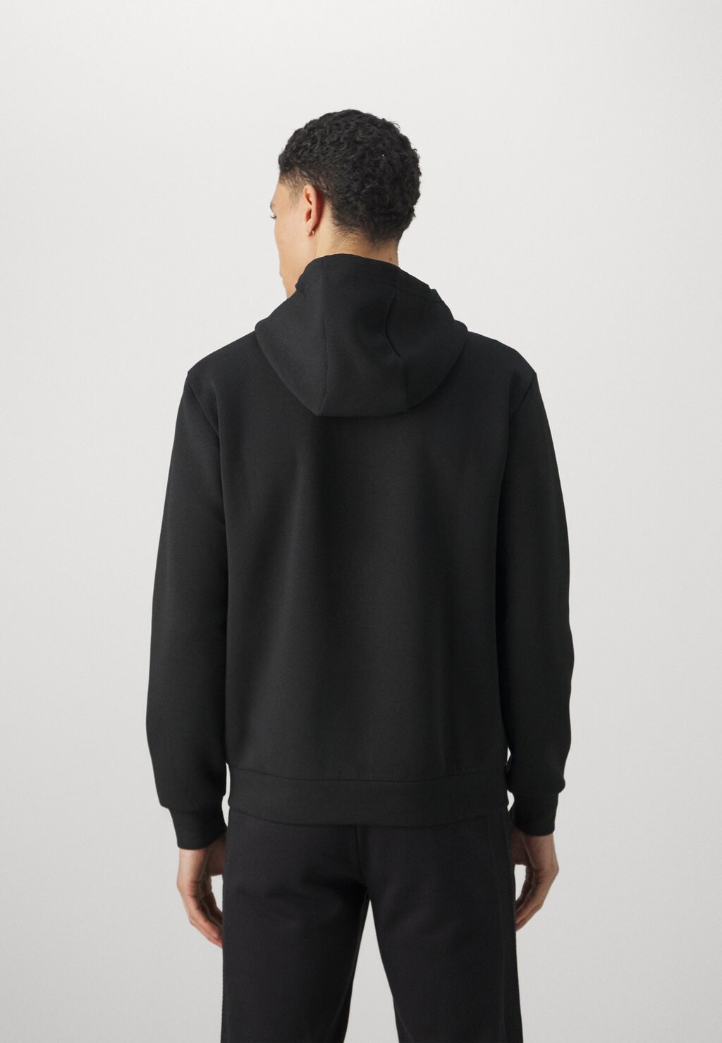 

Свитер на молнии EA7 Emporio Armani, nero
