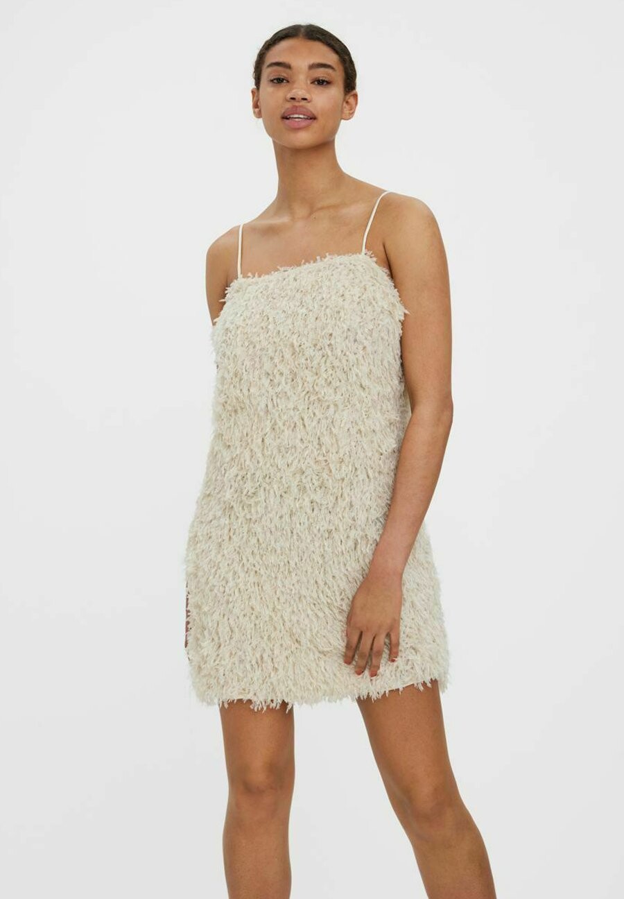 

Элегантное платье Vero Moda