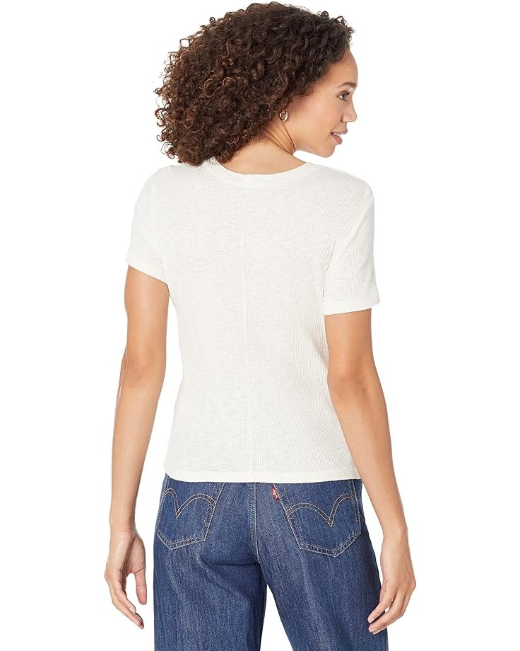 

Футболка Michael Stars Cora Cropped Baby Tee, цвет Chalk