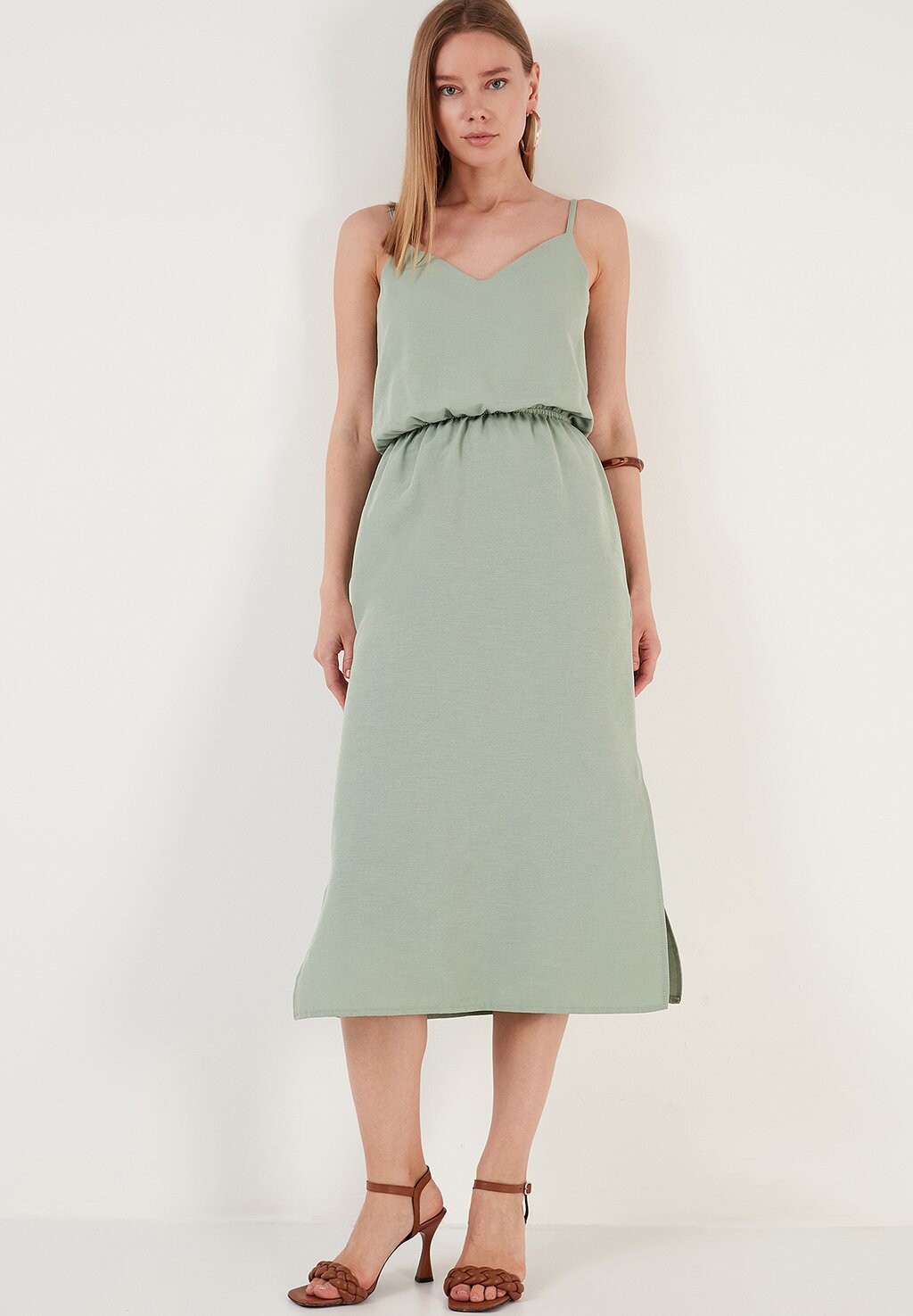 

Летнее платье LELA