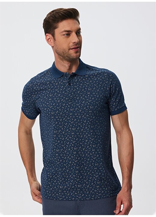 

Мужская футболка с воротником поло Темно-синяя 232 LCM 242035 BOBBY DARK BLUE Lee Cooper, темно-синий