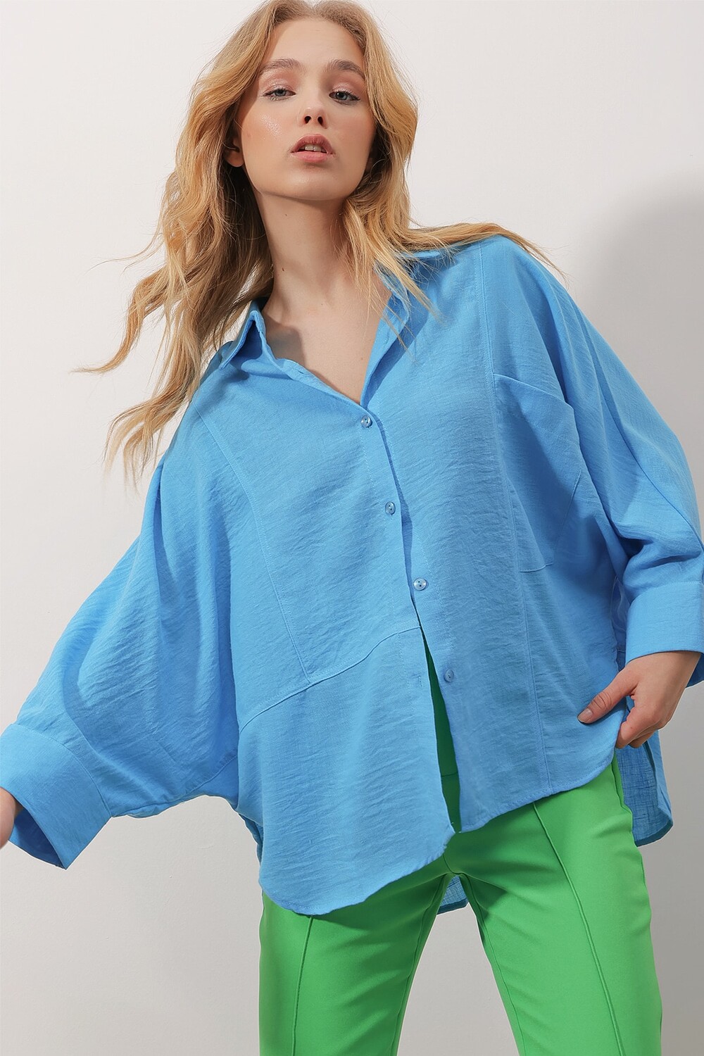 

Рубашка - Синяя - Oversize Trend Alaçatı Stili, синий