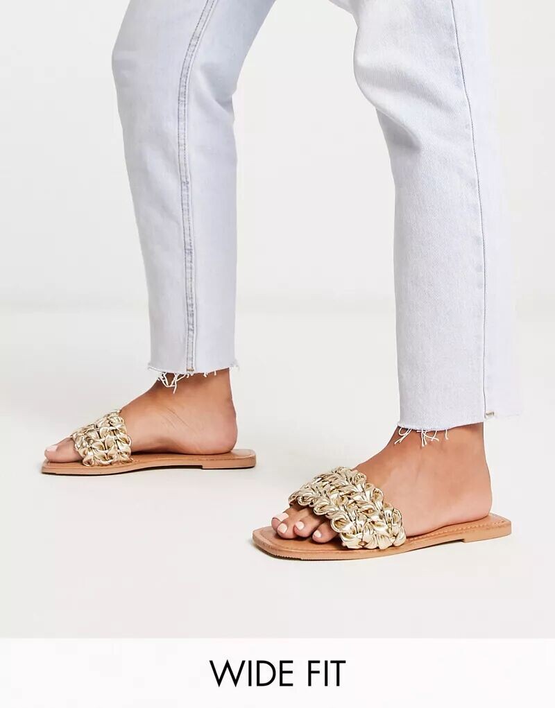 

Золотистые плетеные сандалии на плоской подошве ASOS Wide Fit Flora