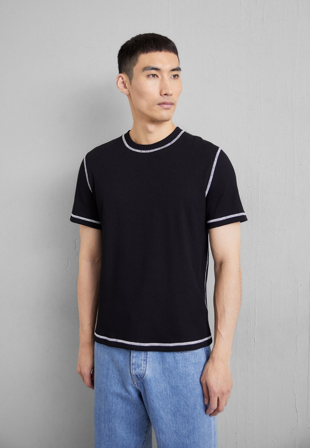 

Базовая футболка Filippa K, черная, Черный