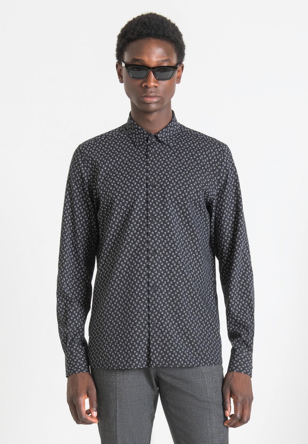 

Рубашка Barcelona Regular Fit Shirt Antony Morato, цвет cement