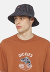 Шляпа SURRY BUCKET Dickies, сиренево-фиолетовый