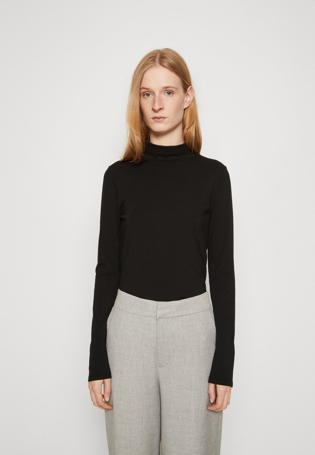 

Топ с длинными рукавами TURTLENECK Gap, цвет true black