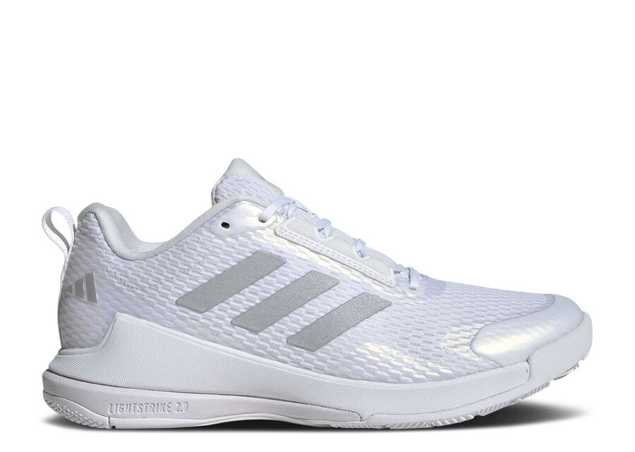 

Кроссовки adidas Wmns Novaflight 2 Indoor, цвет White Silver Metallic