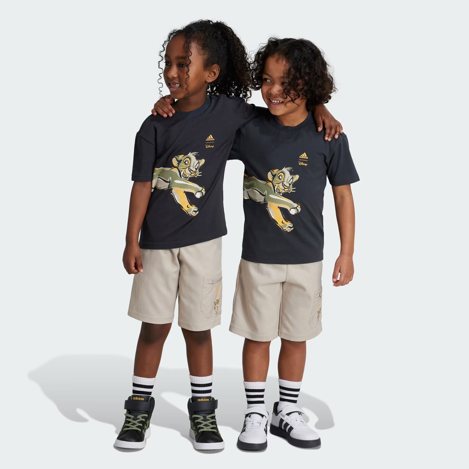 

Комплект футболок Disney King Lion Adidas, цвет Carbon/Wonder Beige/Semi Spark