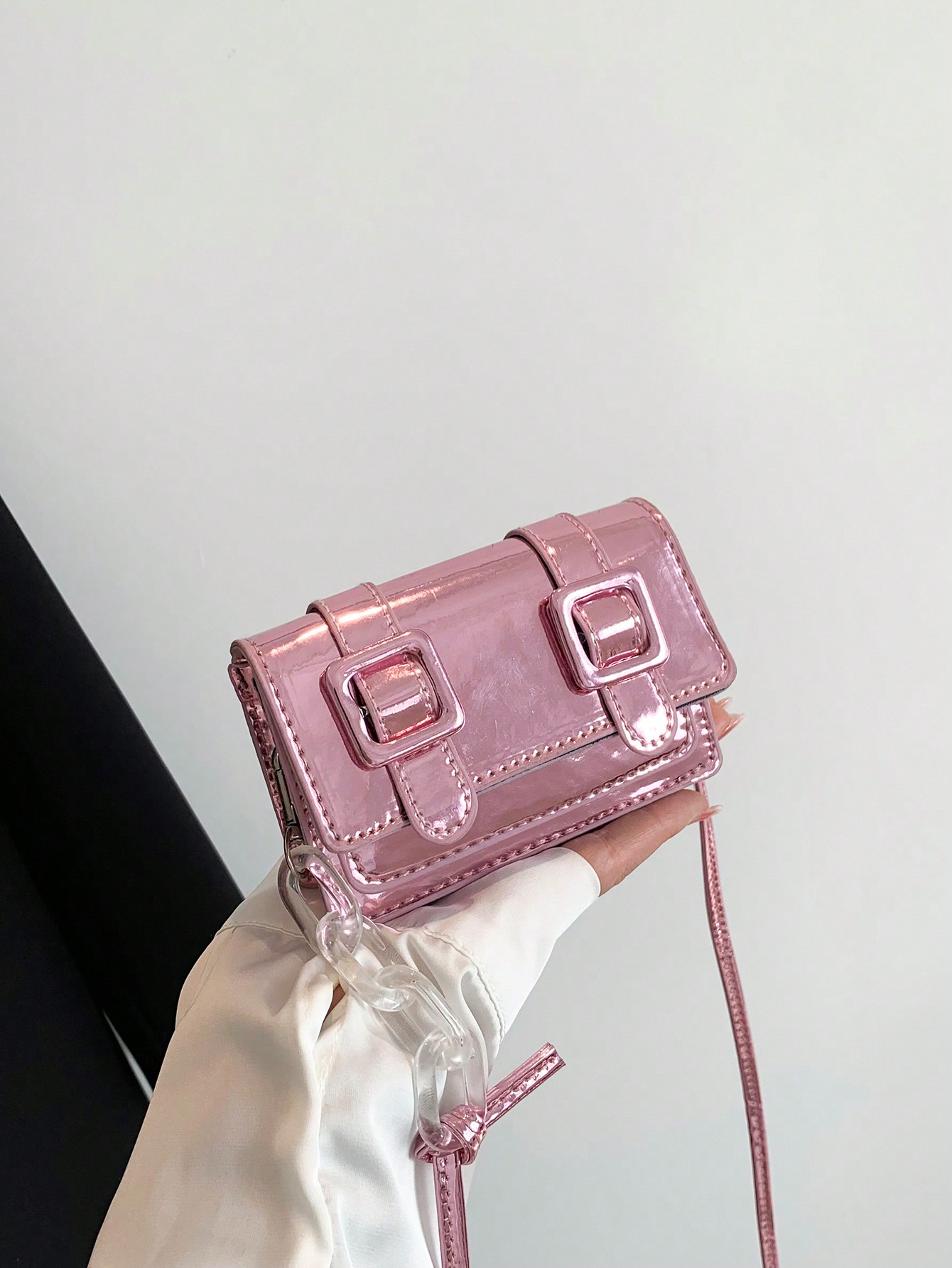 Минималистская квадратная сумка Mini Flap Metallic Funky, розовый цена и фото