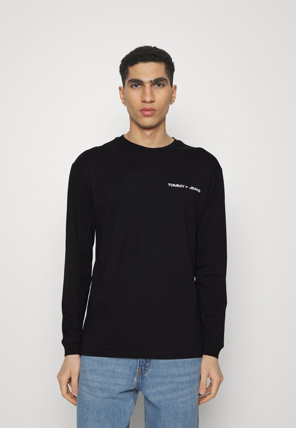 

Футболка с длинным рукавом LINEAR CHEST TEE Tommy Jeans, черная, Черный