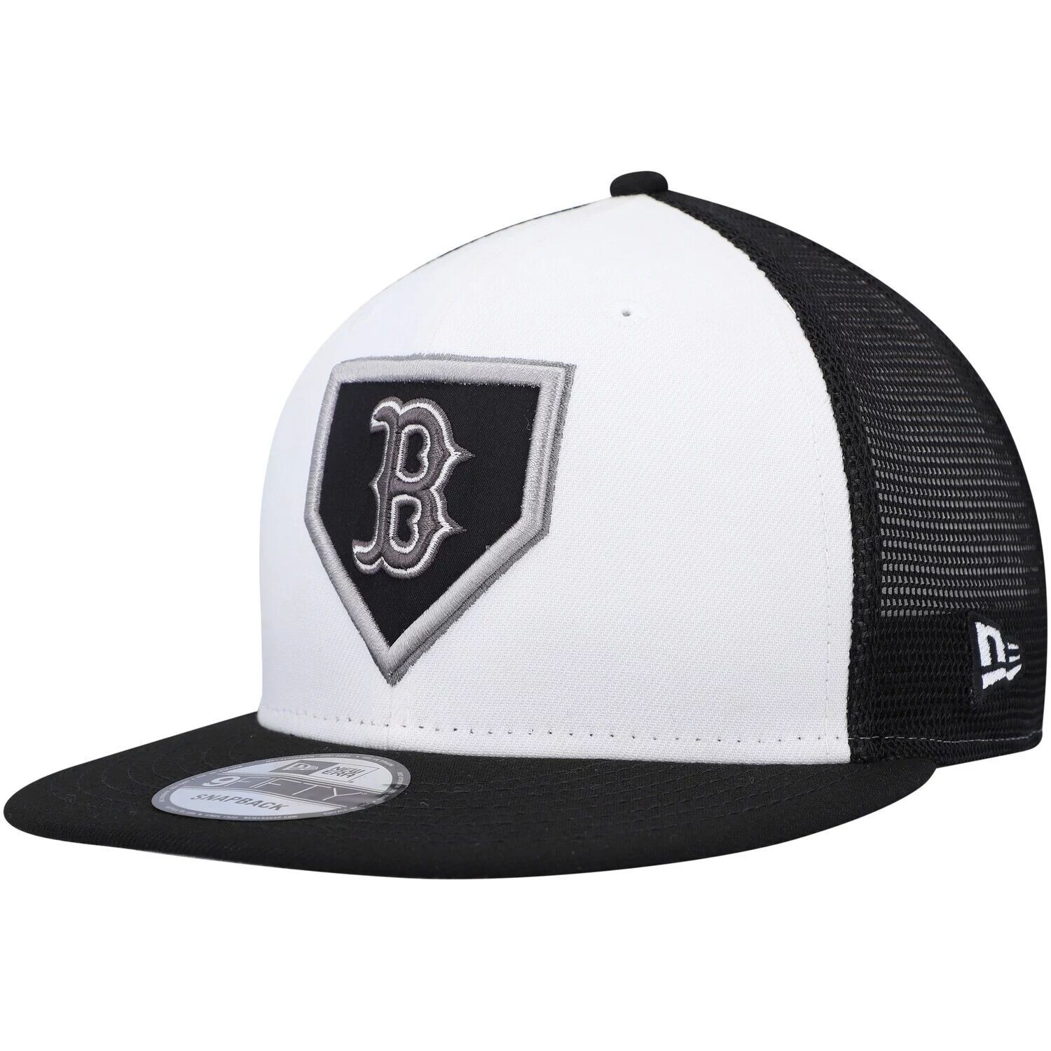 

Мужская кепка New Era белого/черного цвета Boston Red Sox 2022 Clubhouse Trucker 9FIFTY Snapback