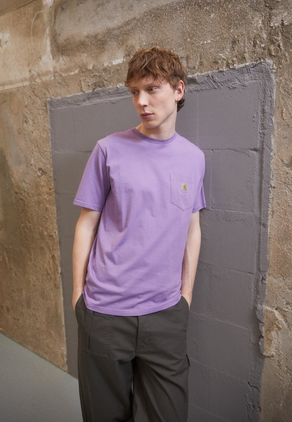 

Базовая футболка Pocket Carhartt WIP, цвет violanda