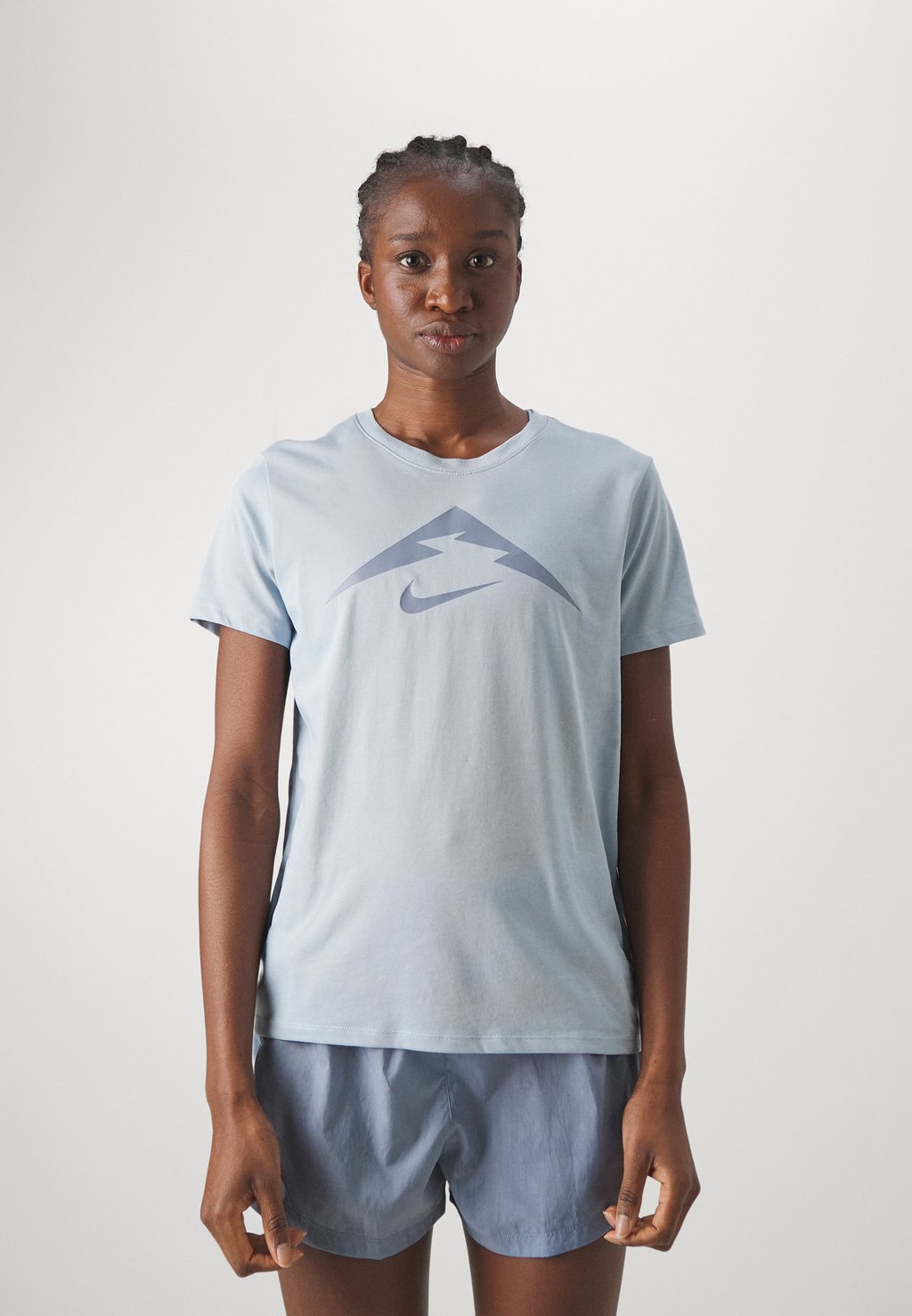 Спортивная футболка TEE Nike, цвет lt armory blue