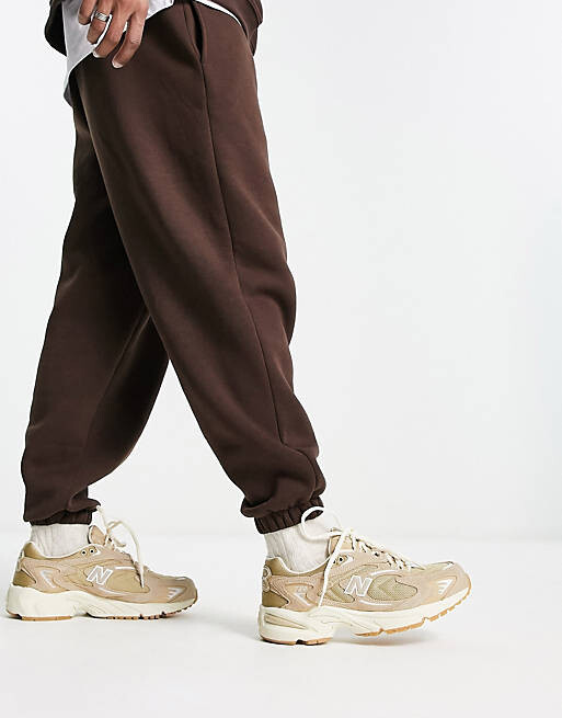 

Коричневые кроссовки New Balance 725