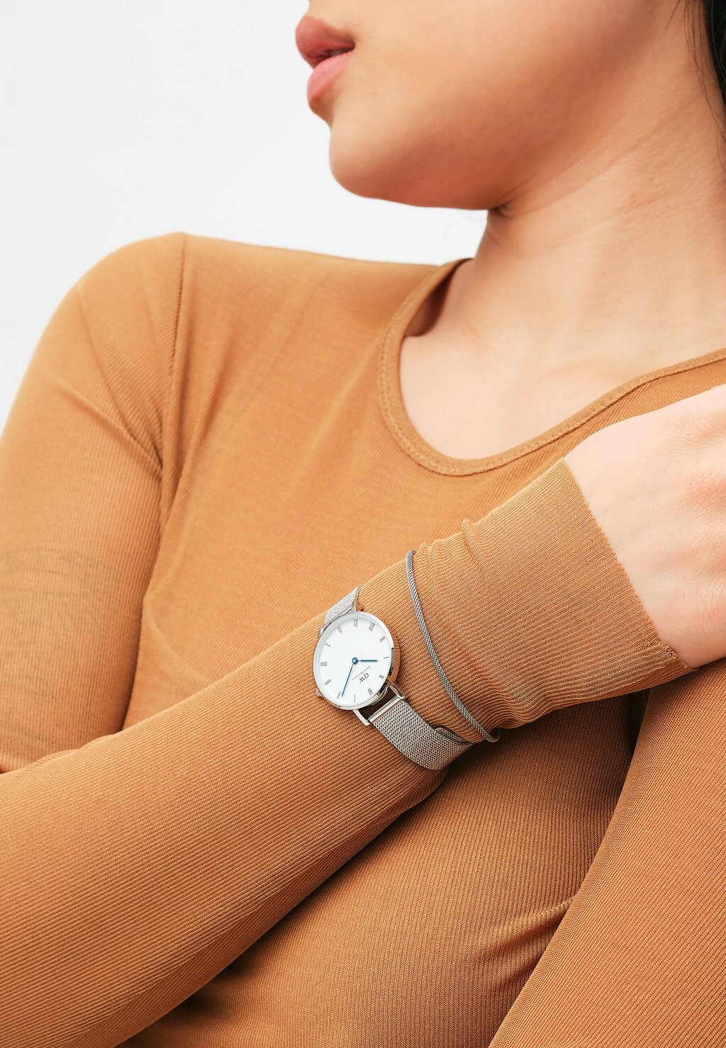 

Часы Roman Numerals Daniel Wellington, серебро