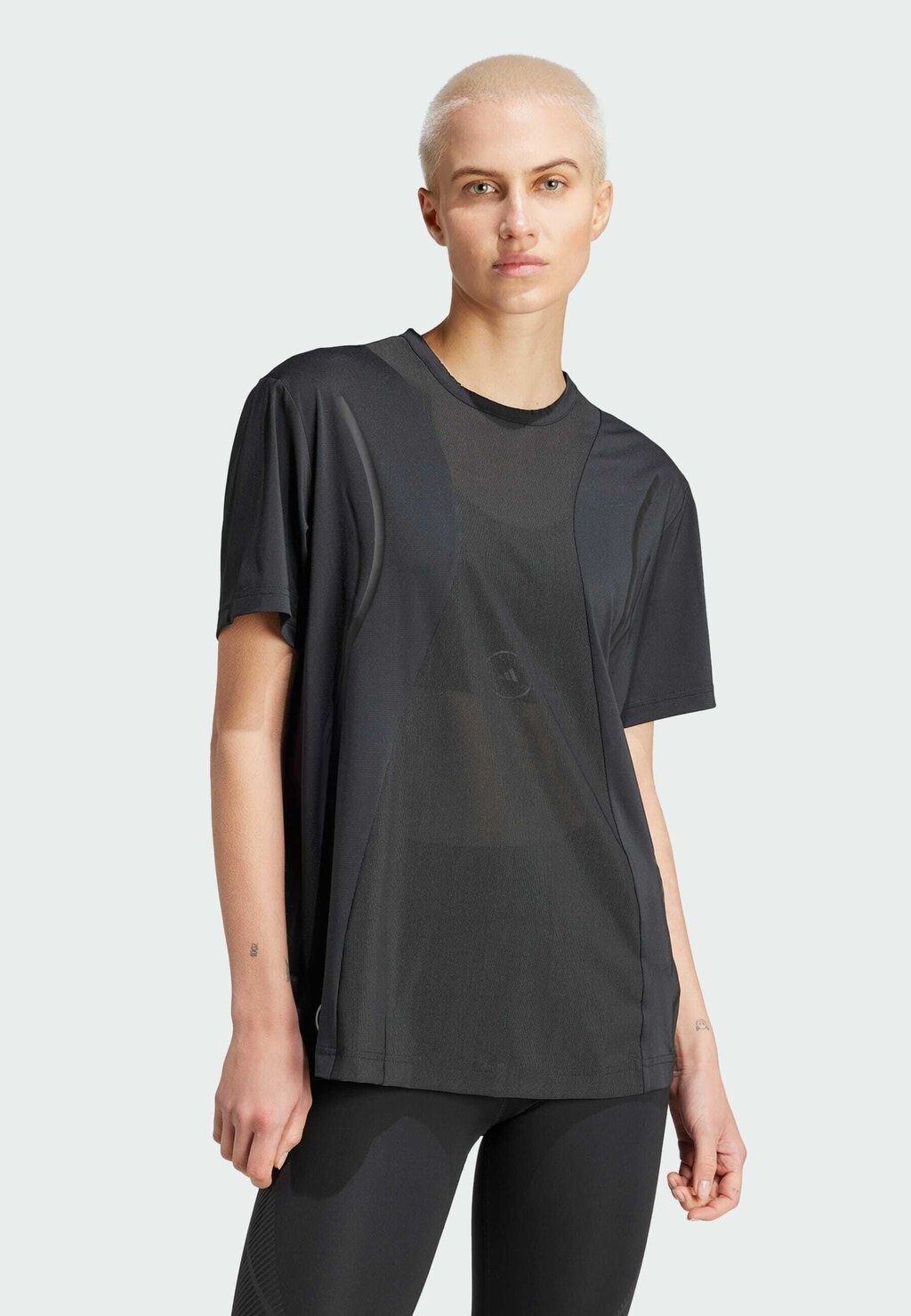 

Спортивная футболка adidas by Stella McCartney, черный