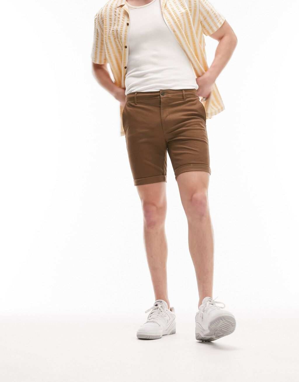 

Коричневые шорты-чиносы скинни Topman
