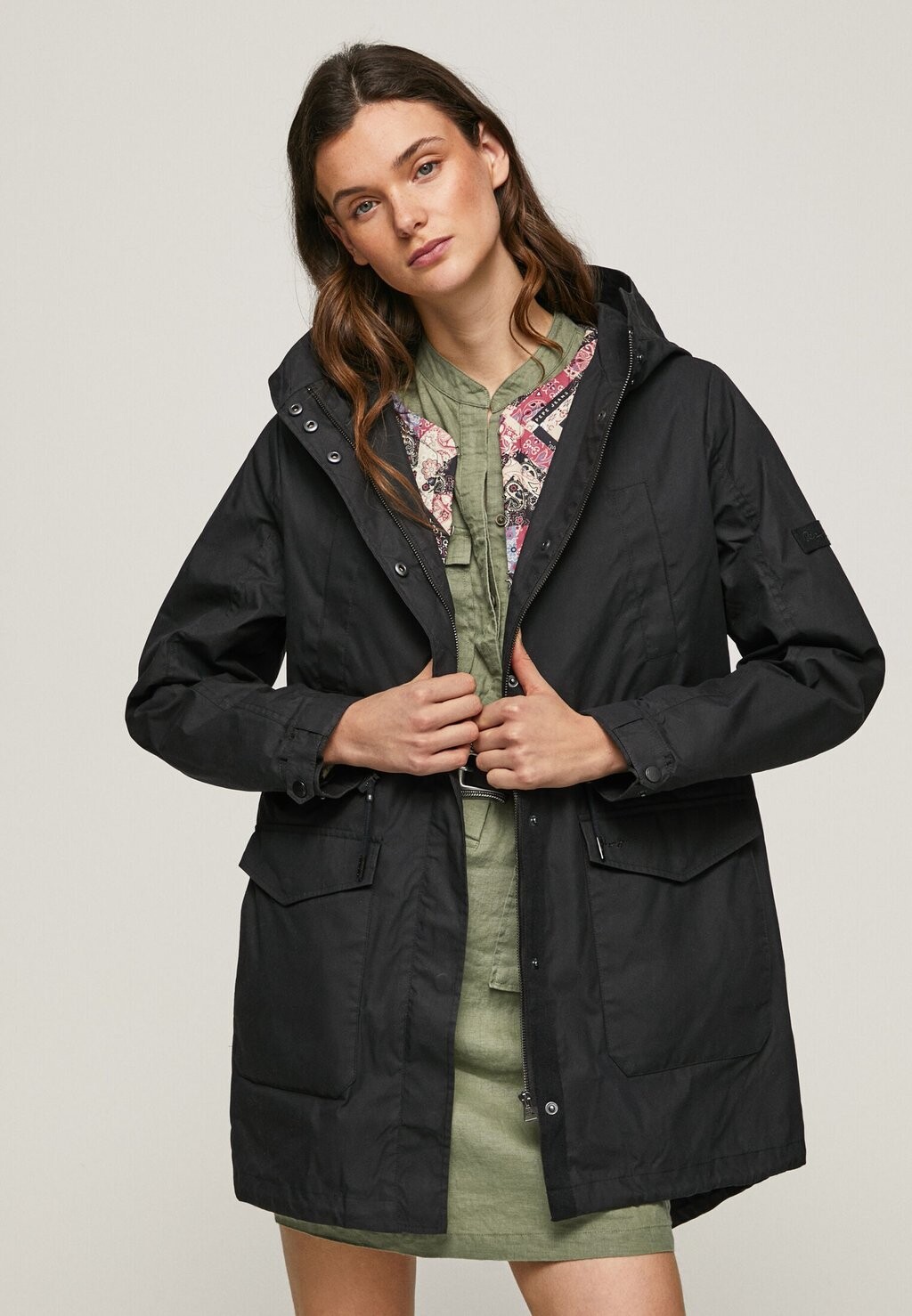

Парка Pepe Jeans, черный