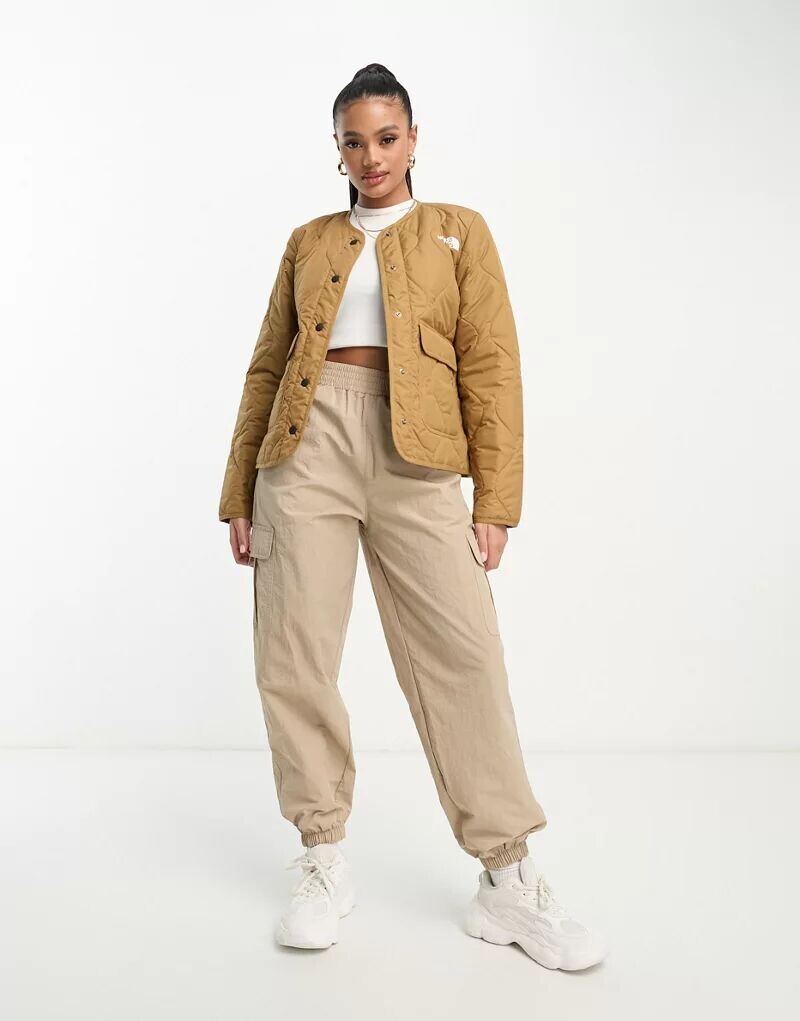 

Легкая коричневая куртка-пуховик The North Face Ampato, эксклюзивно для ASOS