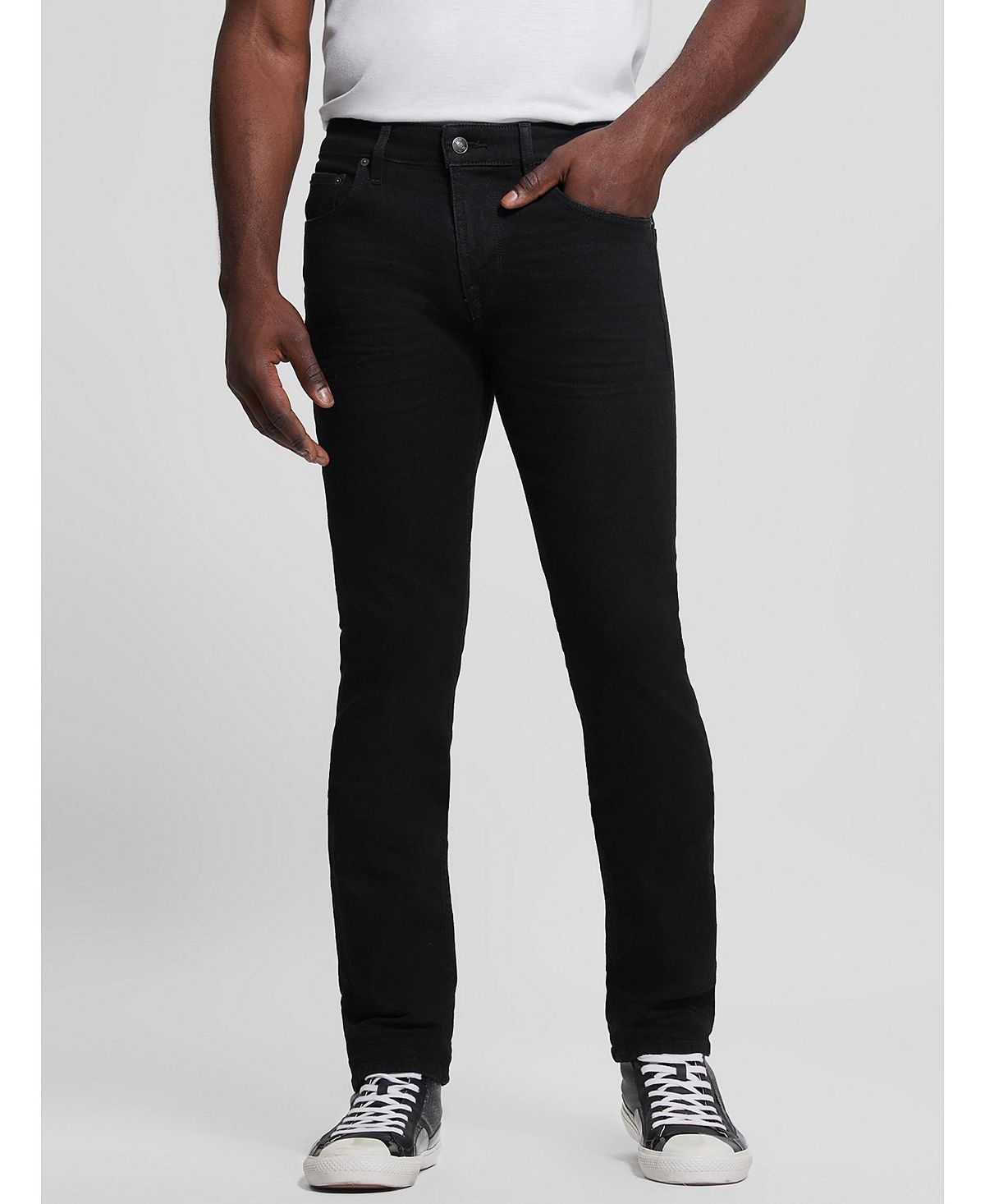 цена Мужские джинсы прямого кроя GUESS